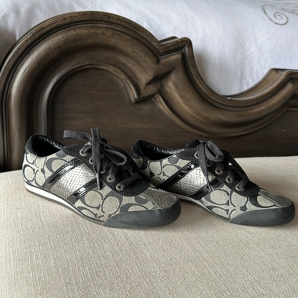 Authentic Coach Shoes - Picture 3 of 7